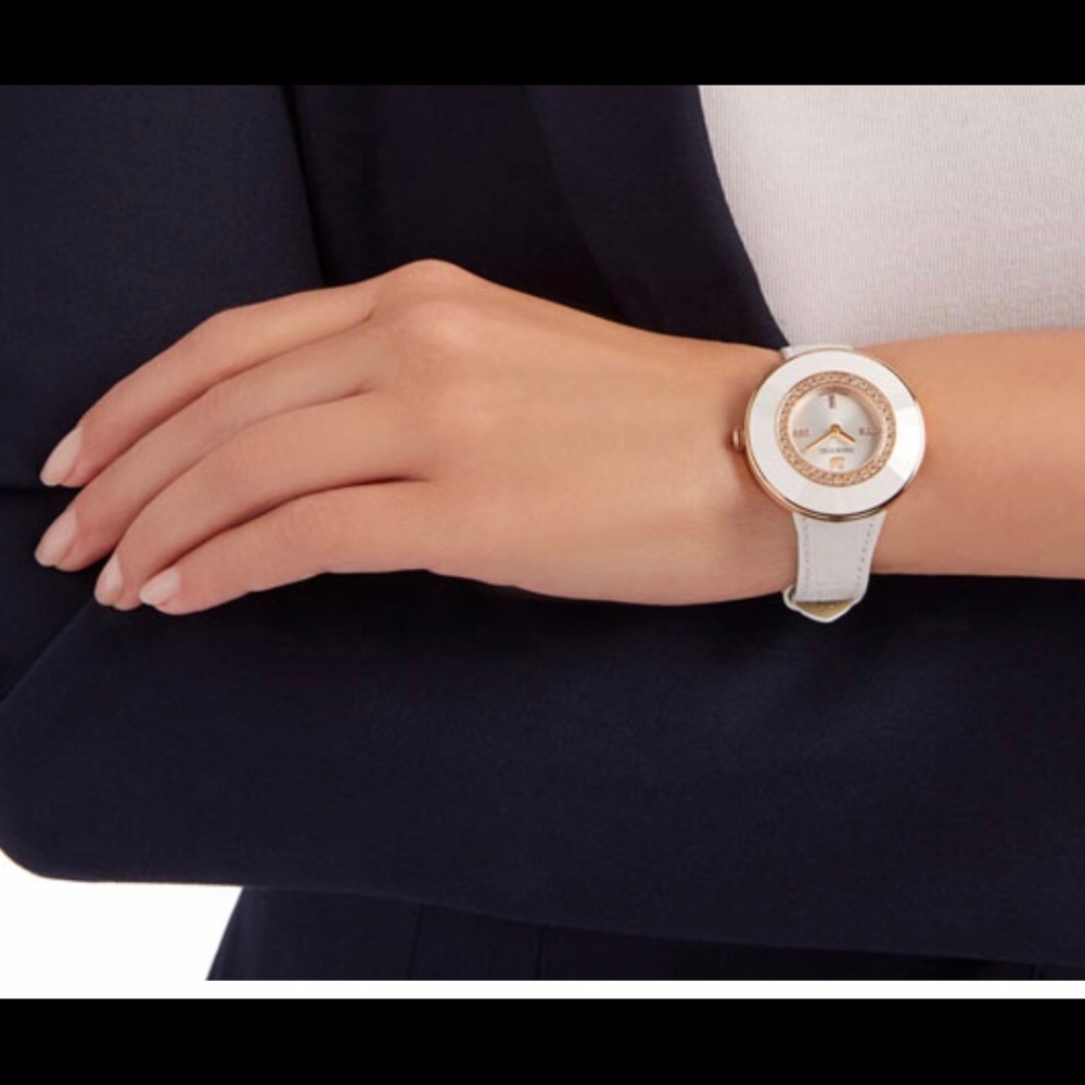 NWT Woman’s Swarovski Octea dressy watch